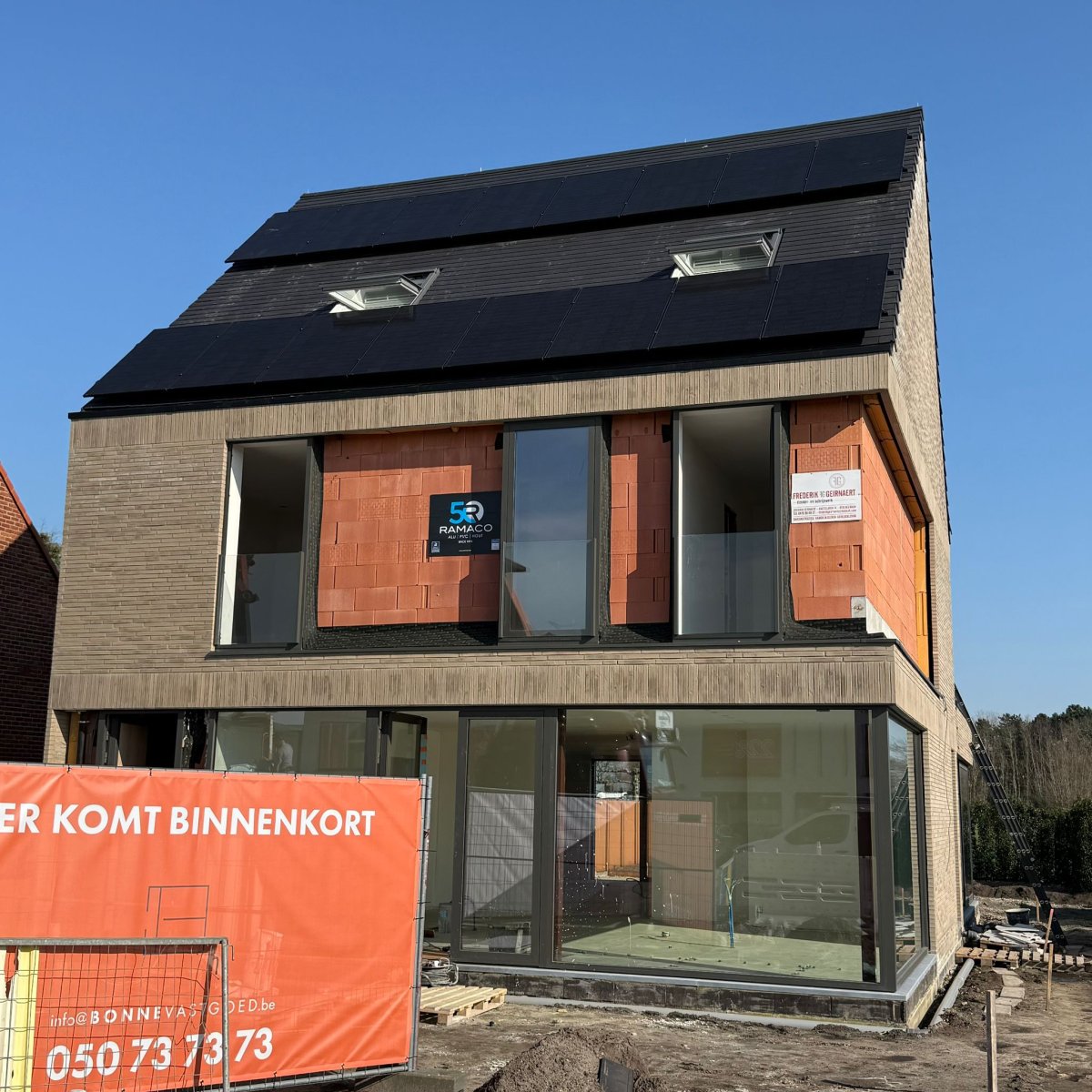 Grootschalige zonne-installatie – Vastgoed Bonne - Foto 5 van 6 - Bonn Maldegem