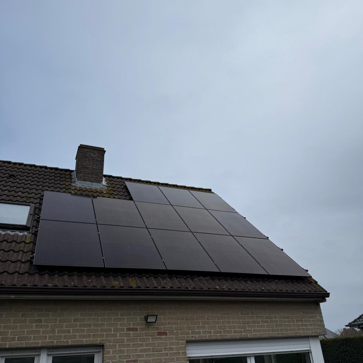 Zon opwekken, slim opslaan - Foto 2 van 3 - Veurne