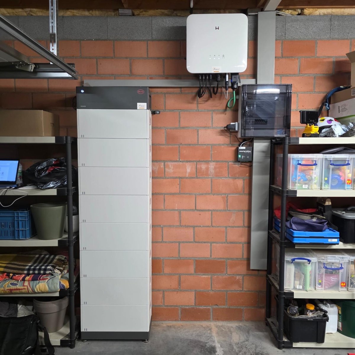 Krachtige residentiële zonne-installatie met batterijopslag - Foto 2 van 2 - Nieuwkerke