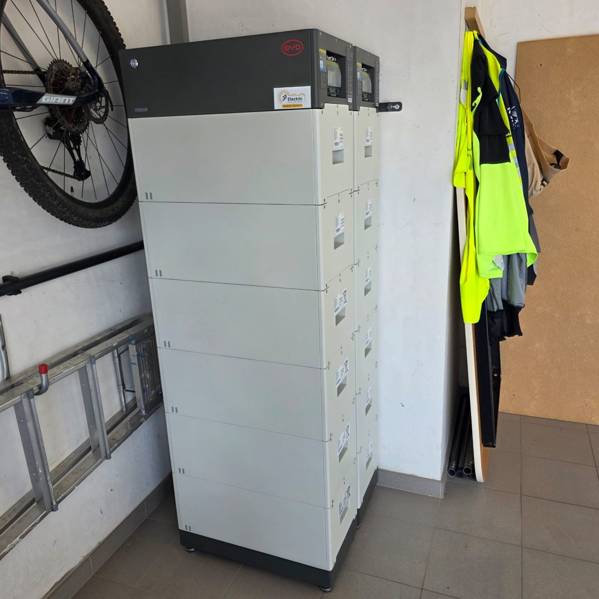 Project Extra batterijcapaciteit in Roeselare - JJ Electric zonnepanelen en domotica installatie